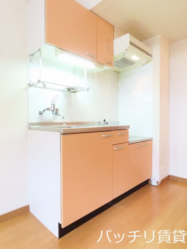 キッチン　写真は同シリーズタイプの為、参考写真になります。