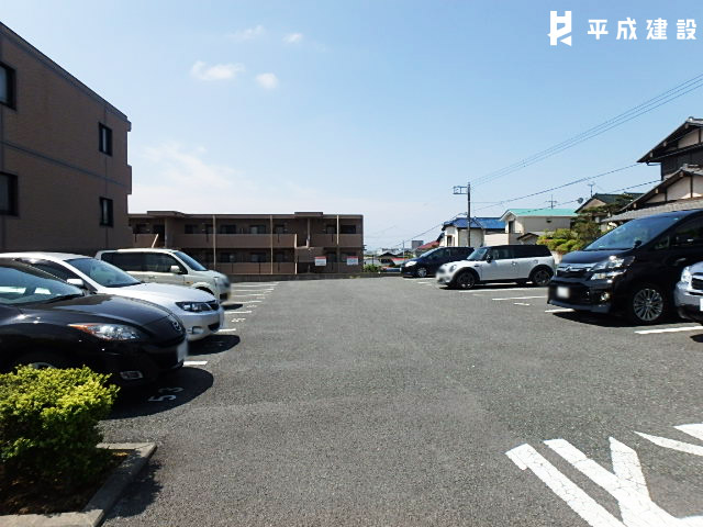 駐車場　駐車場