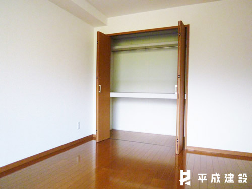 収納　北側洋室クローゼット