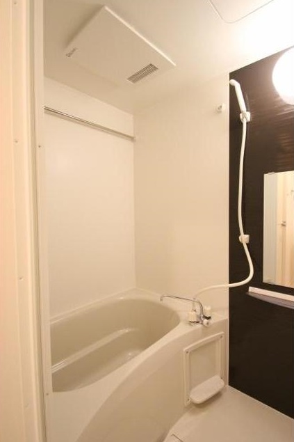 バス・シャワールーム　●浴室乾燥機能付バスルーム●