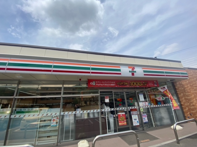 コンビニ　セブンイレブン大東中垣内5丁目店（コンビニ）まで419m