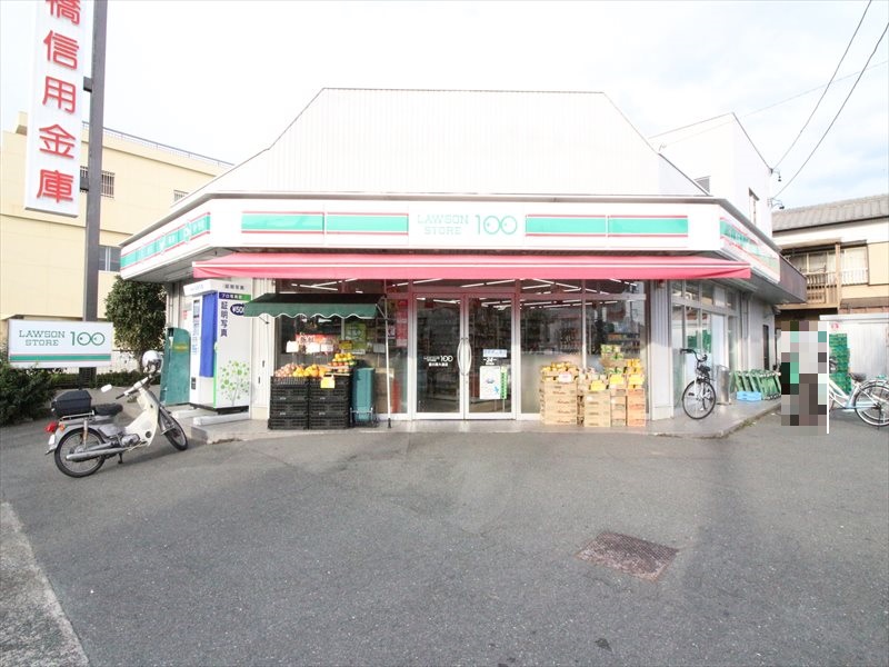 【豊川市三蔵子町のアパートのコンビニ】