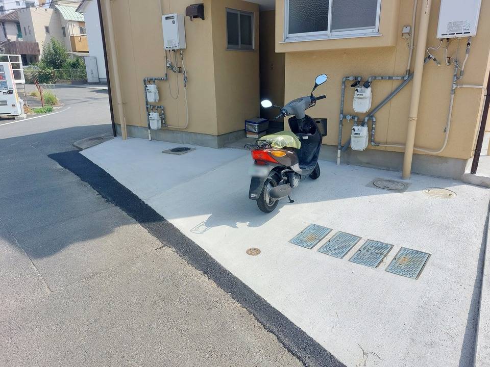 駐車場　駐輪場