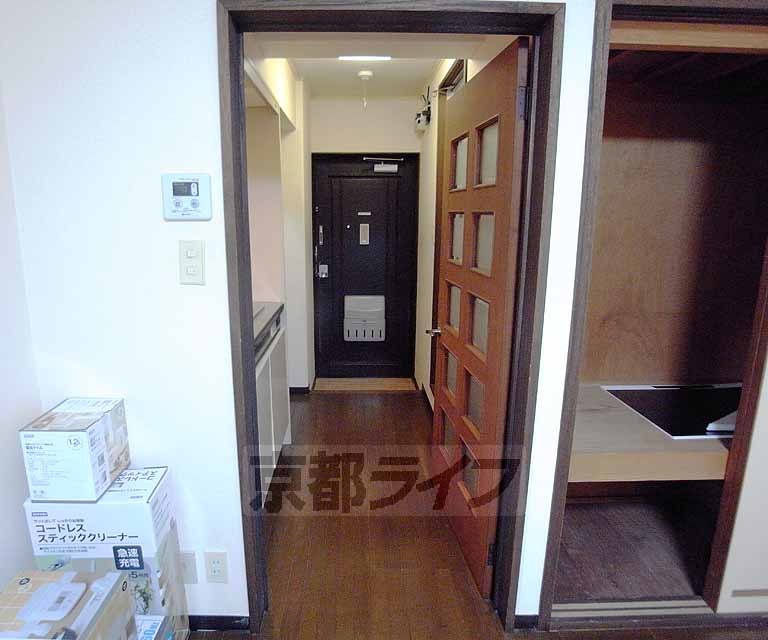 その他部屋・スペース　お部屋から見た廊下です！