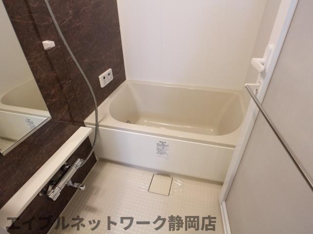 【静岡市葵区西門町のマンションのバス・シャワールーム】