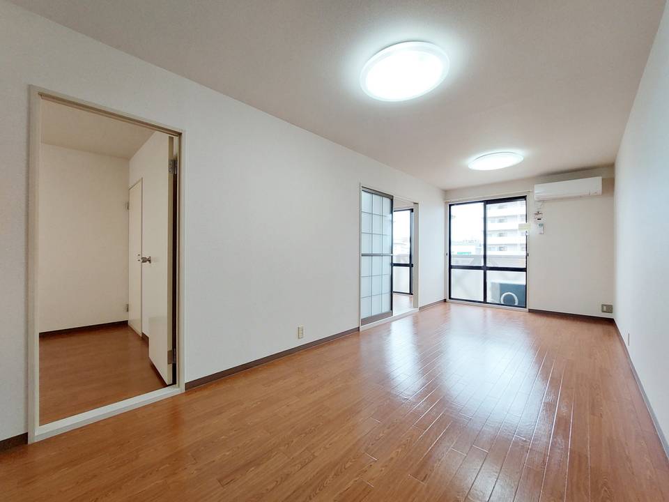 居室・リビング　リビング