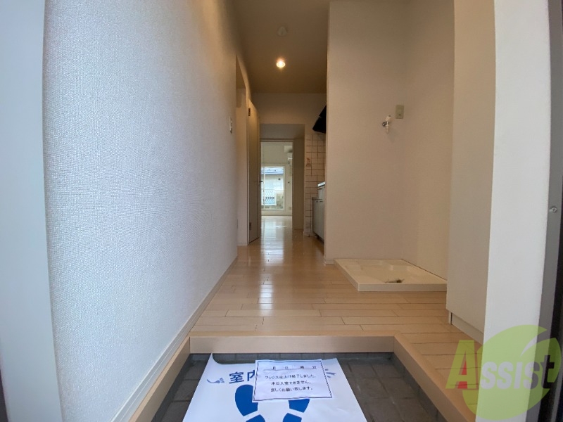 玄関　玄関からの階段スぺ*スも上がりやすそうですね。