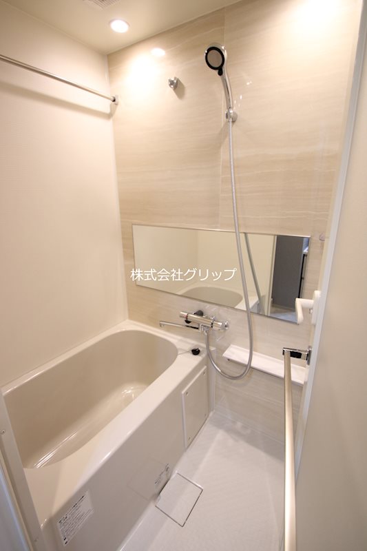 【RELUXIA TERRACE 横濱吉野町のバス・シャワールーム】