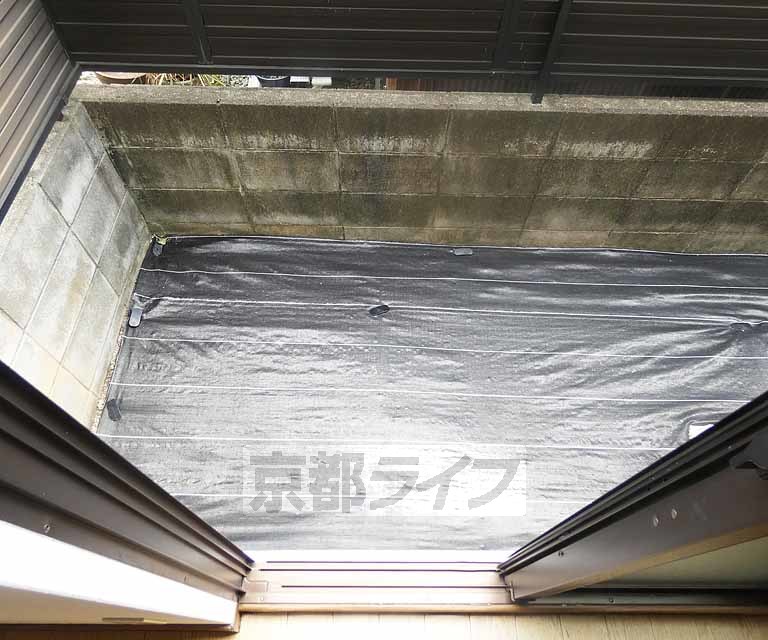 【京都市伏見区醍醐西大路町のアパートのバルコニー】