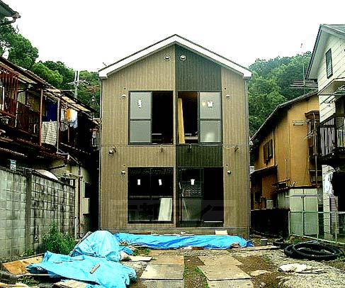 【コンフォートハマの建物外観】