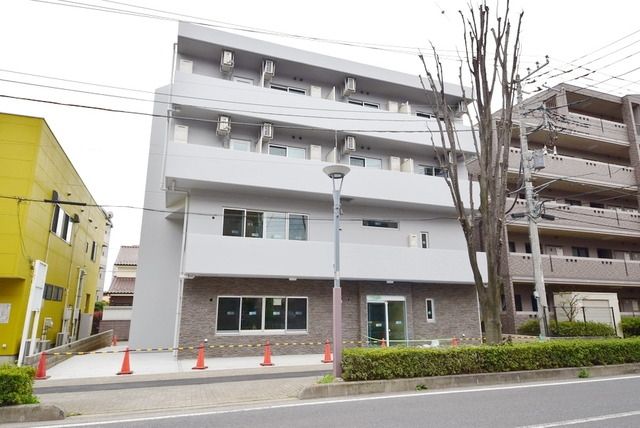 ふじみ野市ふじみ野のマンションの建物外観