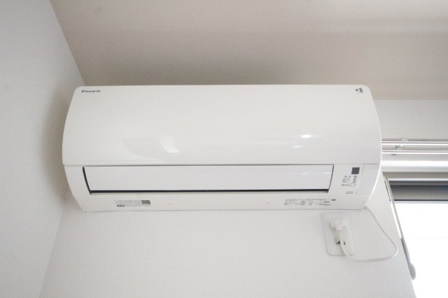 その他設備　リビング　エアコン設備