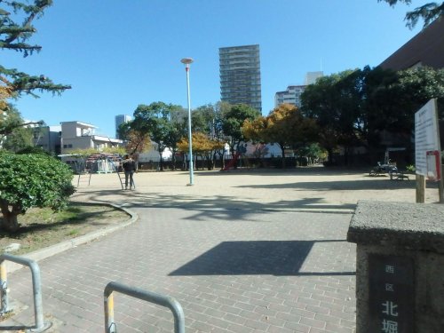 公園　土佐公園（公園）まで865m