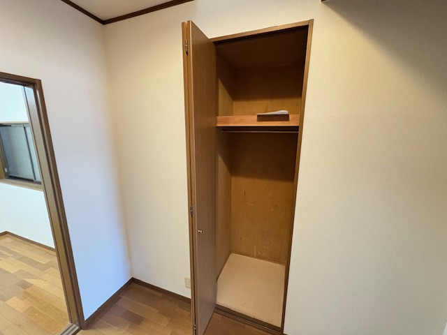 高畑町平屋貸家の内装写真