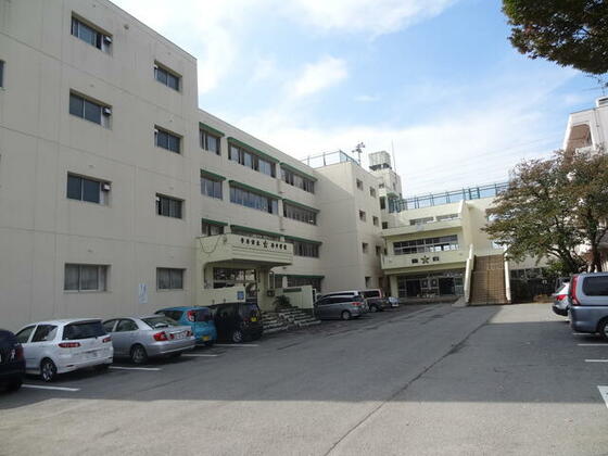中学校　幸手市立西中学校（中学校）まで1209m