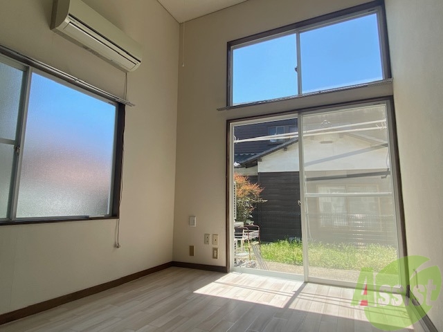 居室・リビング　１Ｋなので寝室とリビングは同室になります。