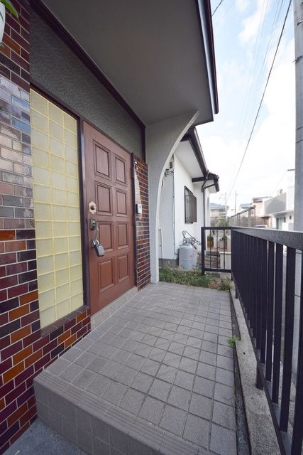 エントランス　★広々とした玄関ですね★