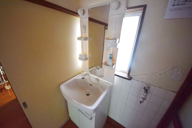 洗面設備　★朝の支度に大活躍の洗面所★