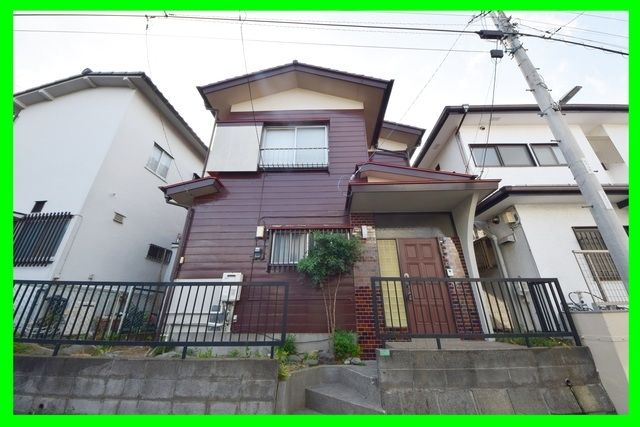 建物外観　★4ＬＤＫファミリー様おすすめの戸建てになります★