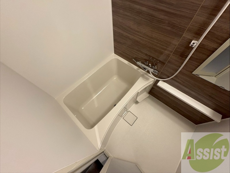 バス・シャワールーム　お風呂になります。一日の疲れを癒してくださいね。