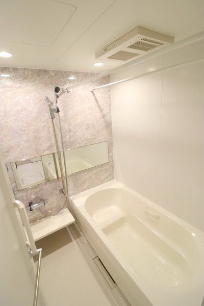バス・シャワールーム　バス