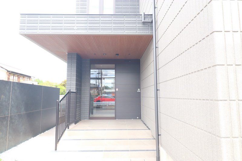 エントランス　エントランス