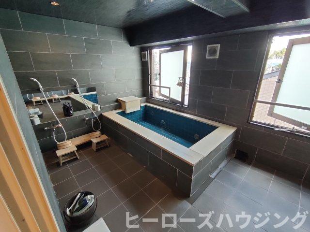 バス・シャワールーム　女性用大浴場