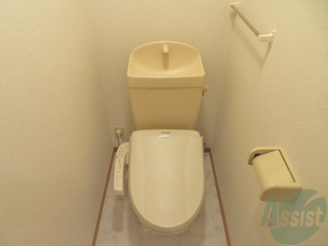 トイレ　トイレはウォシュレット機能付き。シャワートイレは日本の宝。