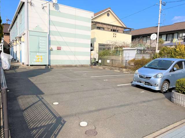 駐車場　エントランス