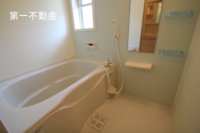 バス・シャワールーム　バス