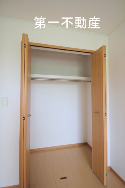 収納　クローゼット