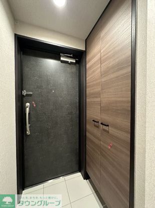 玄関　お部屋探しは株式会社　タウンハウジング　までお気軽にお問合…