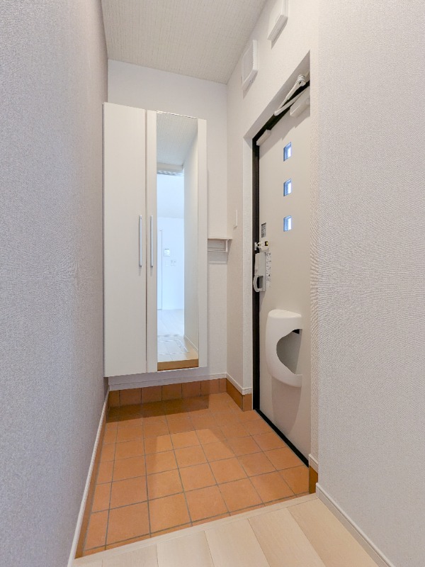 玄関　図面と現状に相違がある場合には現状を優先