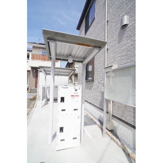 その他　宅配ボックスあり