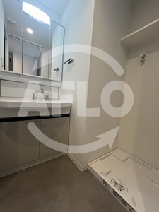 洗面設備　レジュールアッシュ谷町四丁目グランクラス　洗面所