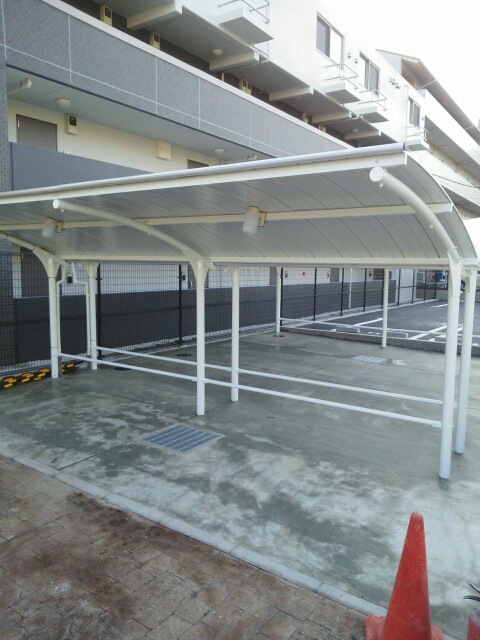 その他共有部分　屋根付の駐輪場完備です。