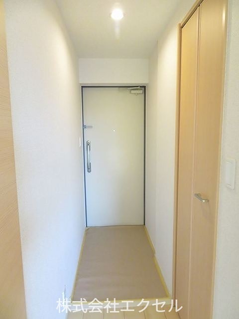 玄関　シューズボックス完備の玄関です。