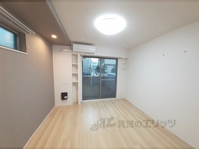 居室・リビング　洋室