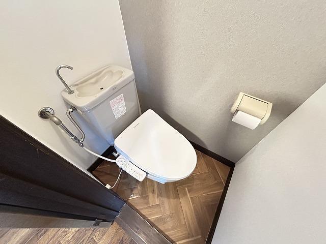 トイレ　トイレ