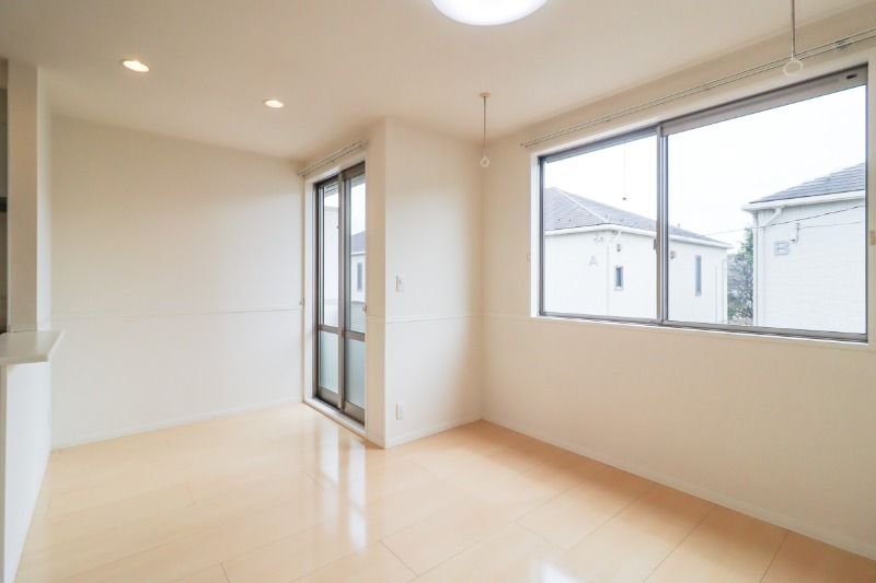 居室・リビング　図面と現状に相違がある場合には現状を優先