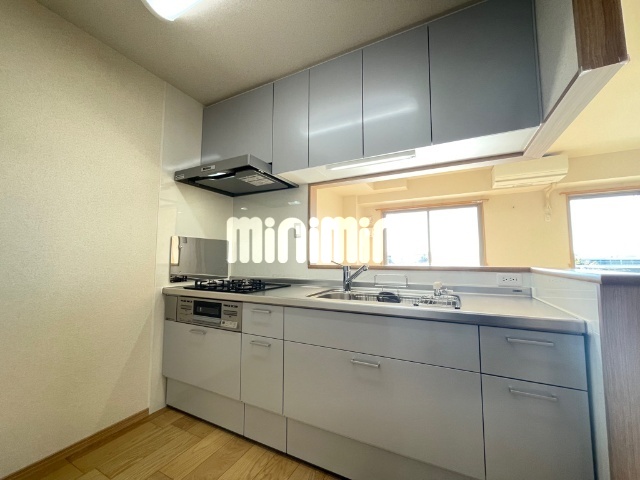 キッチン　２０１号室の写真です。