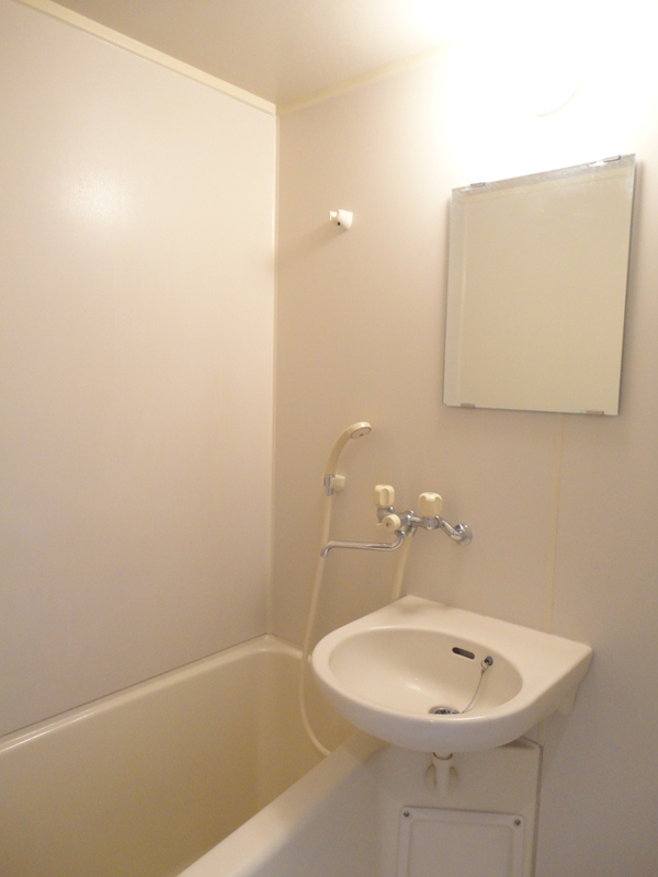 バス・シャワールーム　お風呂です