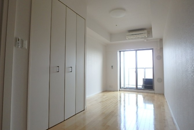 居室・リビング　☆明るい居室☆