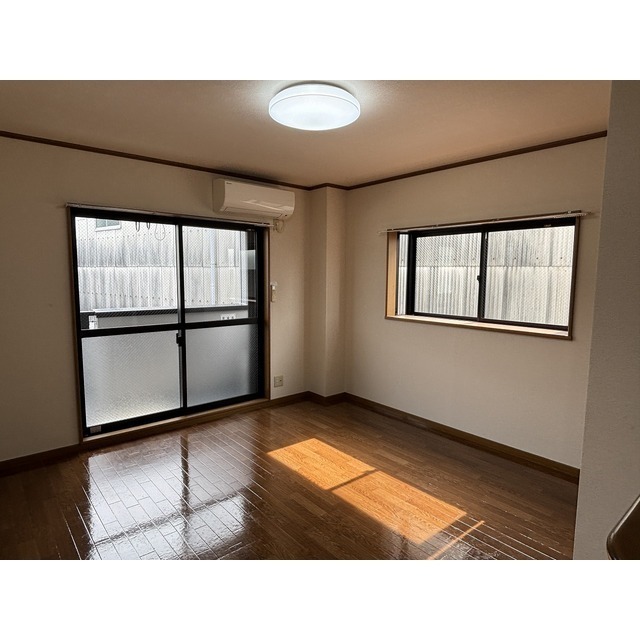 居室・リビング　ＬＤＫ１２帖