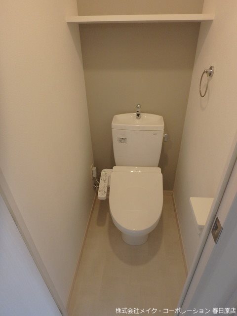 トイレ　写真は同型タイプ