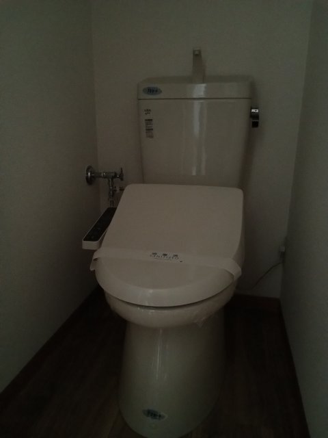 トイレ　同物件、別号室