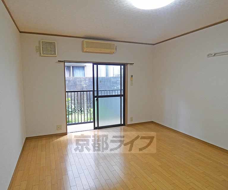 居室・リビング　広々としたワンルームです