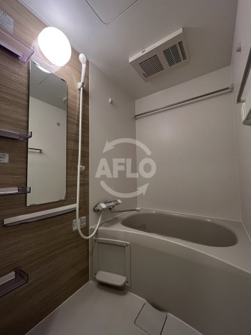 バス・シャワールーム　アプリーレ西本町　浴室