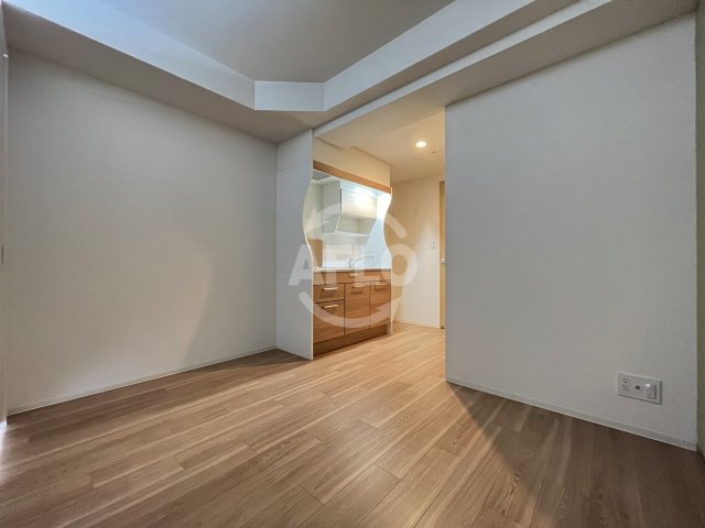 居室・リビング　アプリーレ西本町　リビング