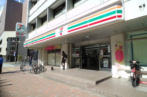 コンビニ　セブンイレブン 名古屋栄2丁目店（コンビニ）まで166m